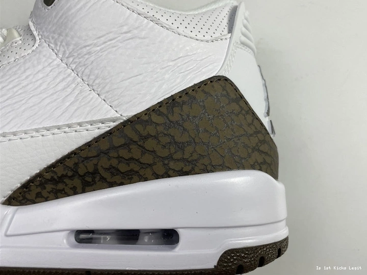 Mocha - 3 Retro 136064-122 (2018) Jordan 0113